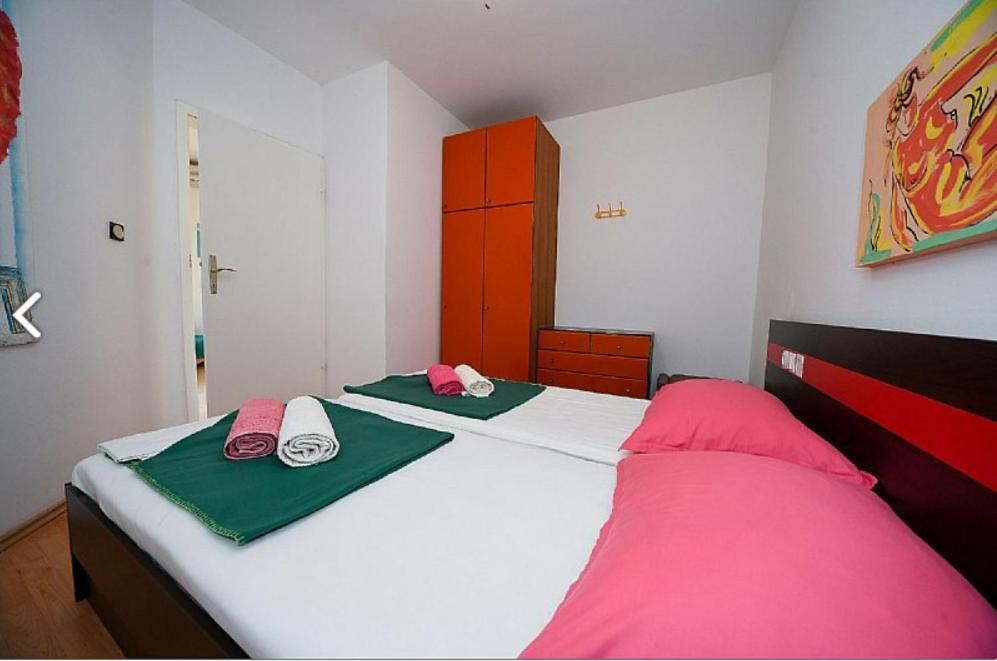 Apartments Dvori Novalja Luaran gambar